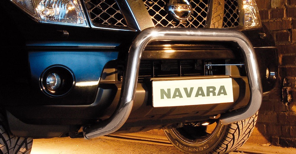 Pare-buffle sans barre transversale Nissan Navara (2005-2010)