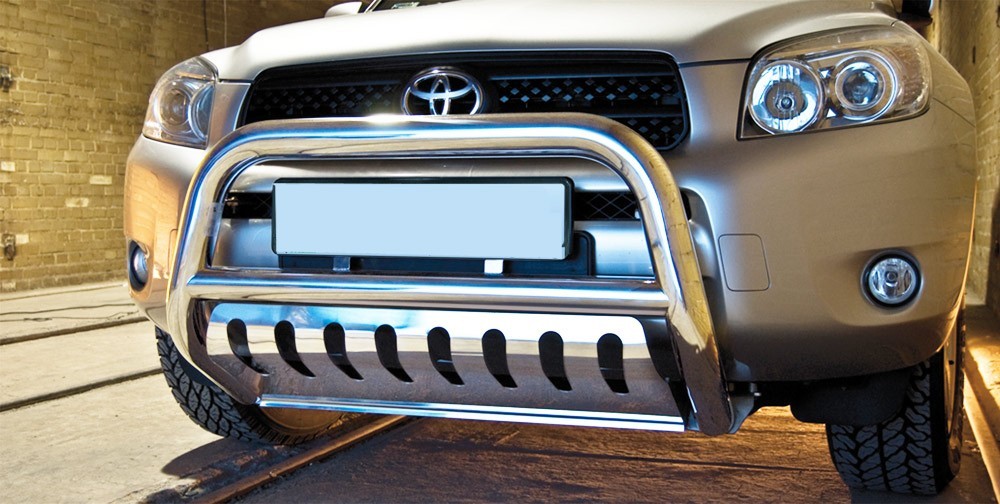 Pare-buffle avec plaque de protection Toyota RAV4 (2006-2010)