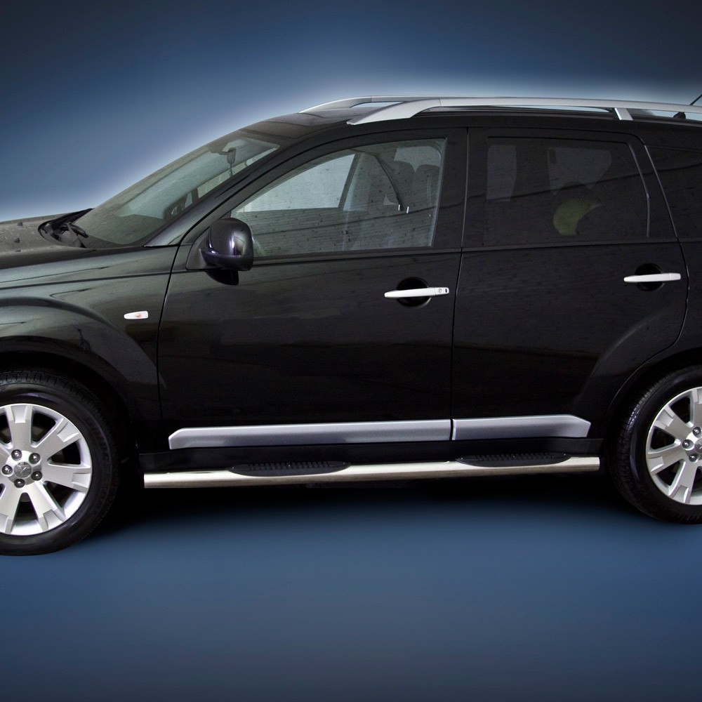 Marchepieds Mitsubishi Outlander (2007-2010) - Latéraux avec revêtement en plastique anti-dérapant -