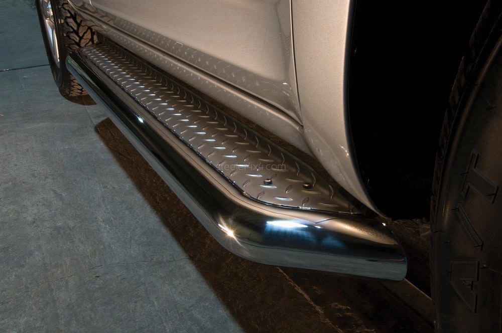 Marchepieds Toyota RAV4 (2006-2010) - Plat avec plaque anti-dérapante -