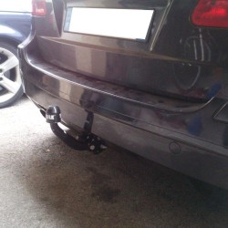 ATTELAGE MERCEDES CLASSE B [COL DE CYGNE]