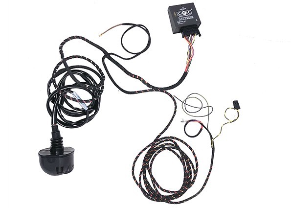 Faisceau Spécifique 7 Broches pour Peugeot 5008 à partir du 10/2010 (avec reprogrammation) 