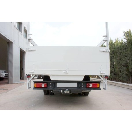 Attelage Nissan CABSTAR pick-up et chassis cabine (1998-9/2011) + faisceau standard [Rotule sur platine] 