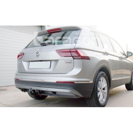 Attelage Volkswagen Tiguan II à partir de 2016 [Rotule avec outils]