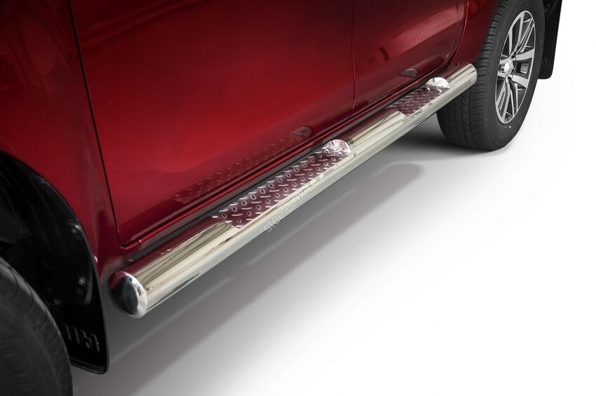 Marchepieds latéraux profilé Toyota Hilux (2018-)