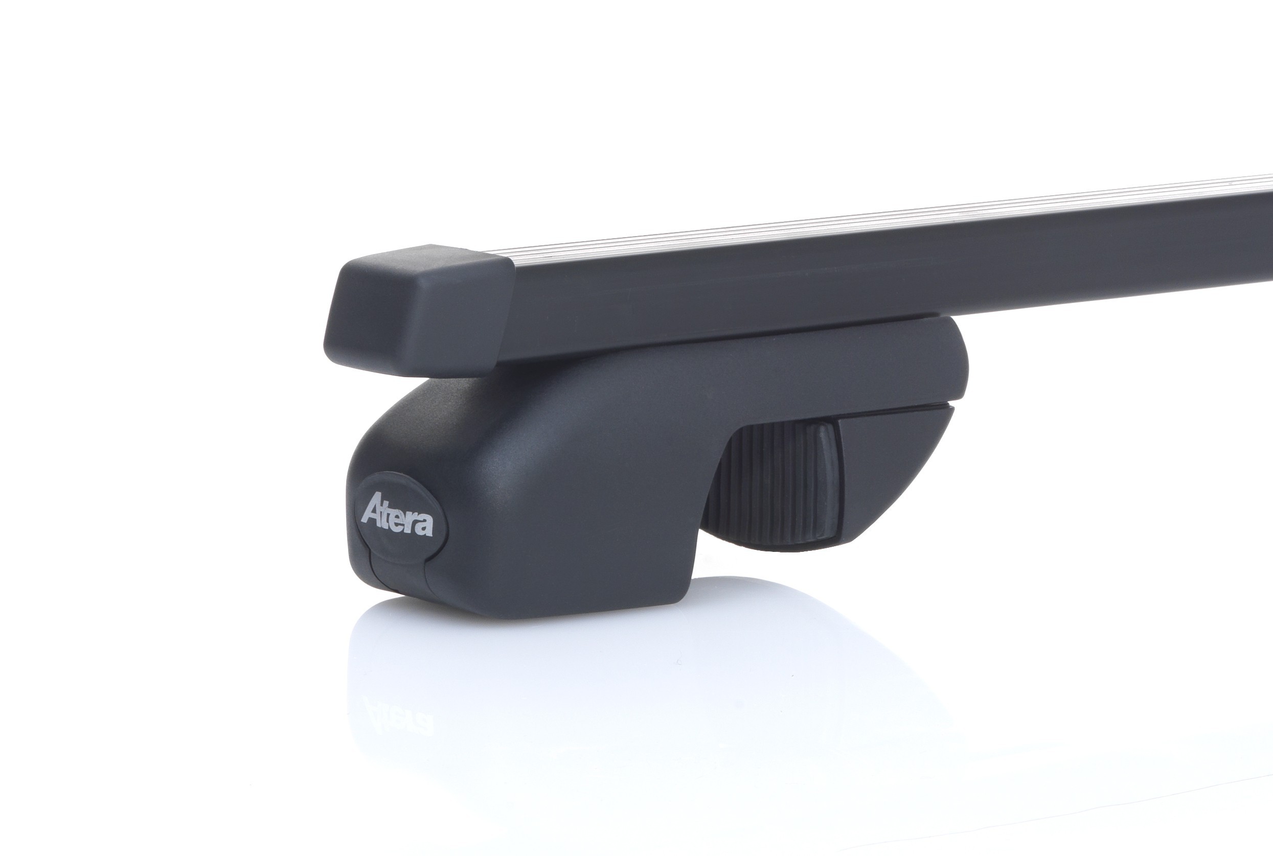 Barres de toit Atera - SIGNO ASR - Toit avec barres longitudinales ouvertes