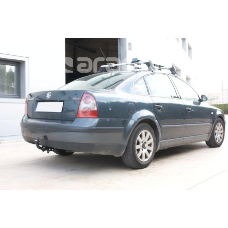  ATTELAGE VOLKSWAGEN PASSAT BERLINE (10/2000-2/2005)