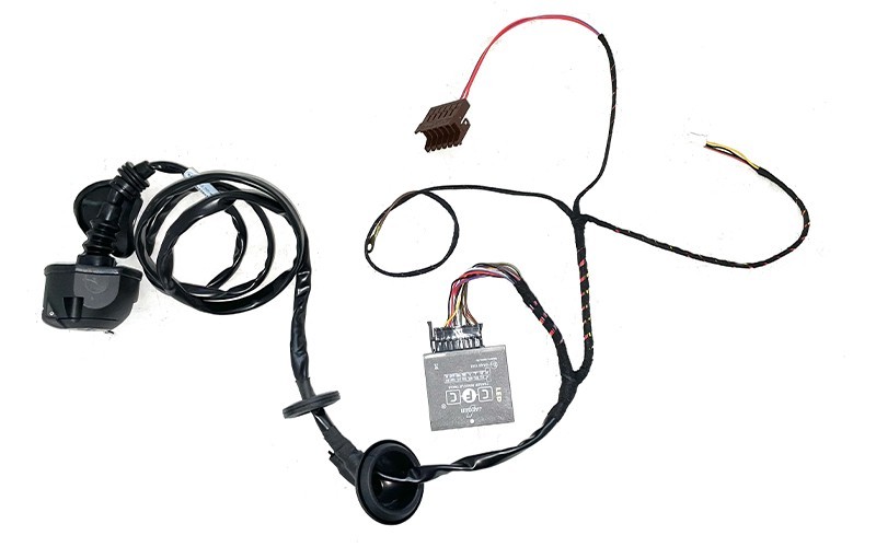 Faisceau 7 broches Multiplexé spécifique Mercedes Classe E W213 Berline à partir du 04/2016