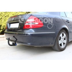 Attelage Aragon Pour MERCEDES Classe E (W211) Produite du 03/2002 au 12/2009 [Rotule Automatique]