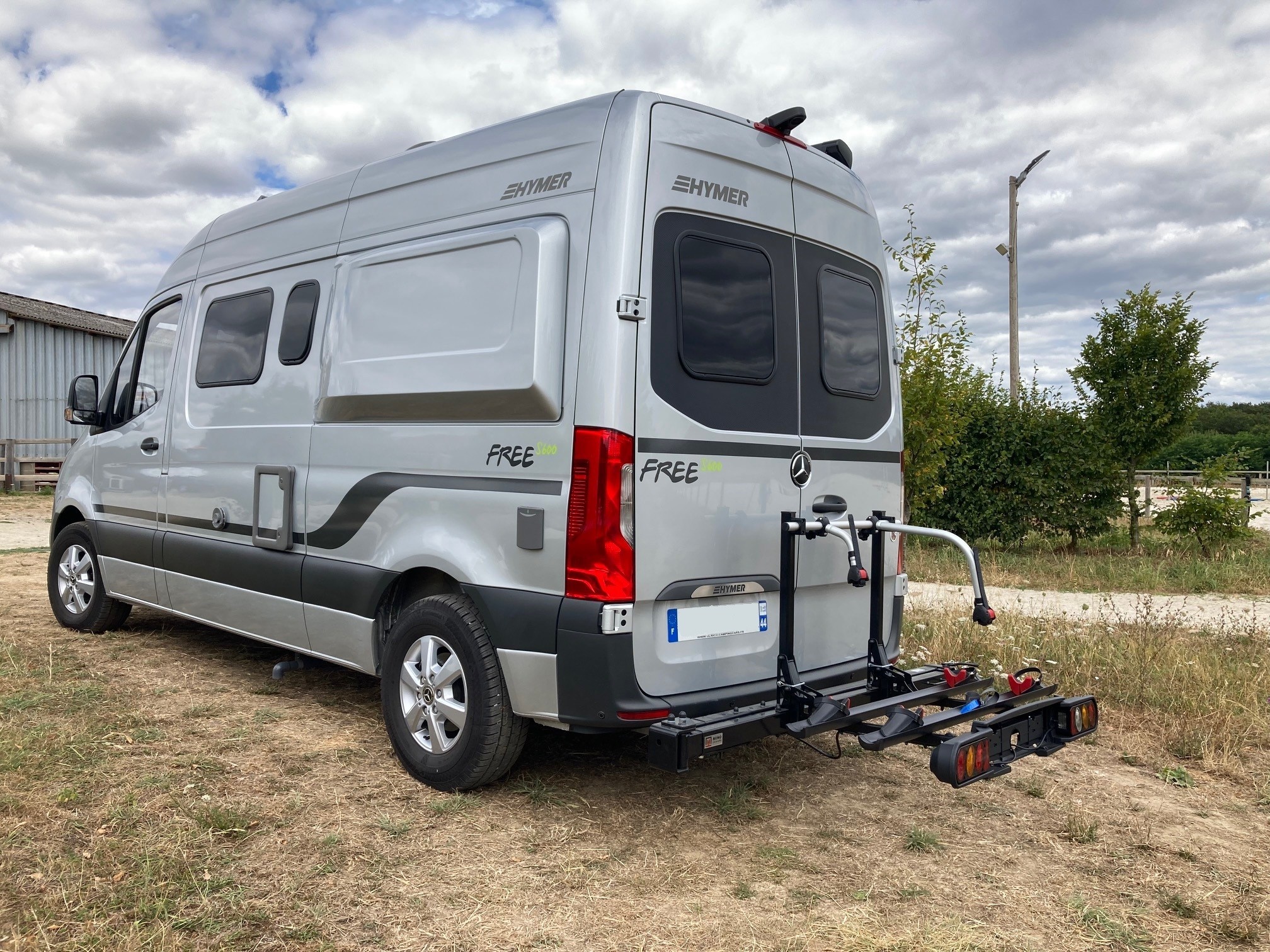 Porte Vélos Pivotant & Pliable Van Star E-Cross Spécial Mercedes Sprinter / VW Crafter / MAN TGE à Partir de 1996