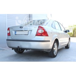 Attelage FORD FOCUS 1 Hayon de 1998 à 2005 + Faisceau standard [Rotule sur platine] 
