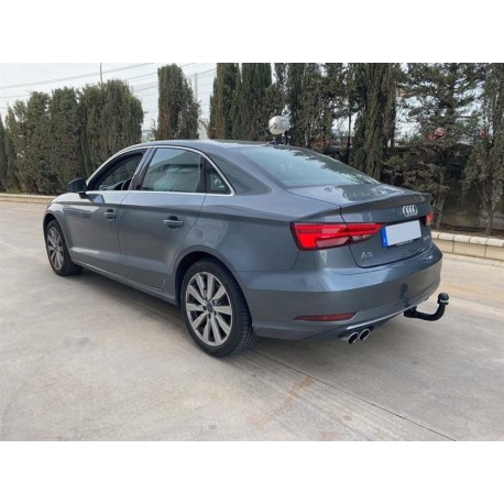 Attelage Audi A3 Sportback (2013-) + Faisceau spécifique [Rotule automatique] 