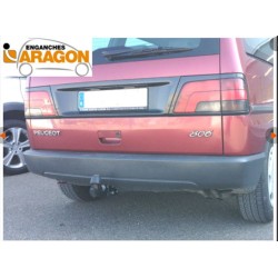 Attelage PEUGEOT 407 Berline de 2004 au 6/2008 [Col de cygne]