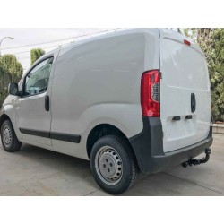 Attelage Peugeot BIPPER à partir de 2008 [Col de cygne]
