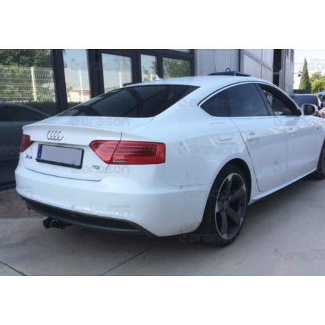 Attelage Audi A4 Berline et break (B9) à partir du 6/2015 [Rotule avec outils]