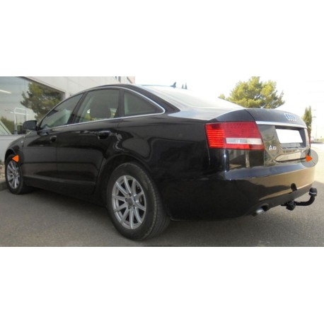Attelage Audi A4 Berline et break (B9) à partir du 6/2015 [Rotule avec outils]