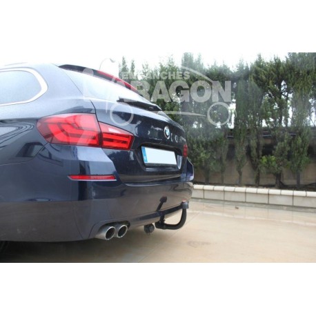 Attelage Aragon Pour BMW Série 5 (E61) Break du 01/2004 au 12/2011 [Col de Cygne]
