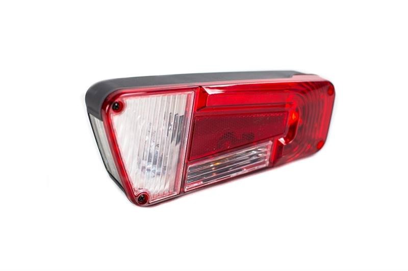  FEU ARRIÈRE 4 FONCTIONS POUR REMORQUE