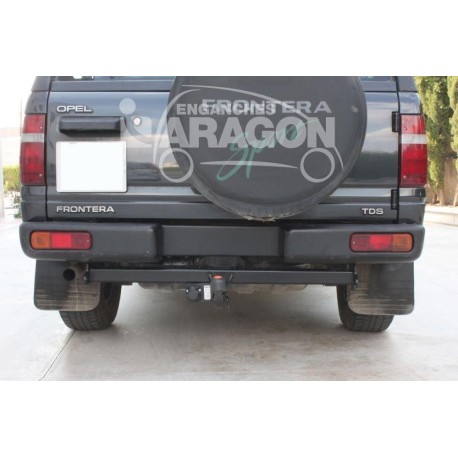 Attelage Aragon pour OPEL COMBO (C) Fourgon (12/2001-12/2012) [Col de Cygne]