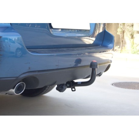 Attelage Aragon pour Subaru Outback produit du 01/2004 au 12/2009 [Rotule Col De Cygne. CDC]