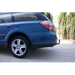 Attelage Aragon pour Subaru Outback produit du 01/2004 au 12/2009 [Rotule Col De Cygne. CDC]