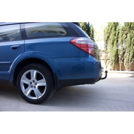 Attelage Aragon pour Subaru Outback produit du 01/2004 au 12/2009 [Rotule Col De Cygne. CDC]